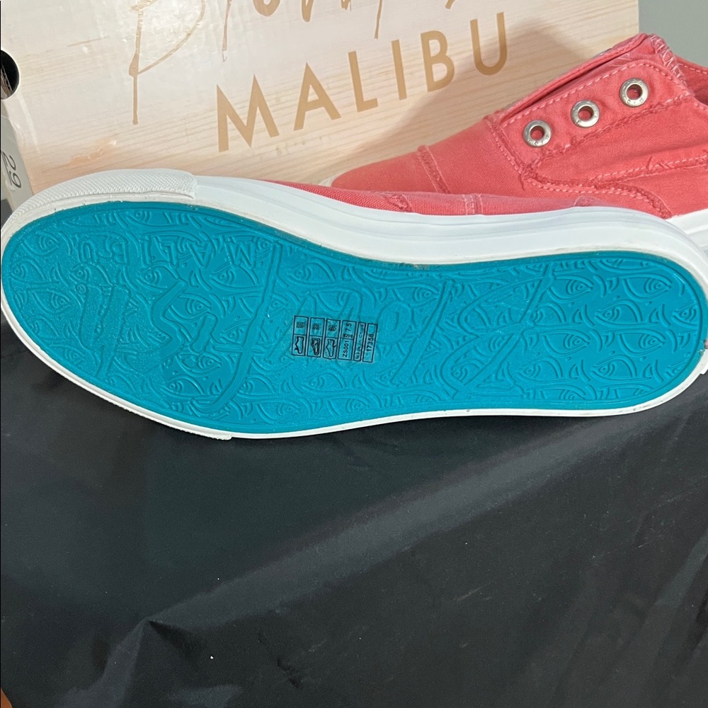 Blowfish Malibu Women's Pink Sneakers - Picture 5 of 5